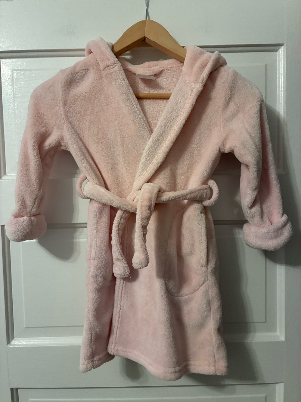 Gap Kids Toddler Recycled Fuzzy Robe
Pink Cameo Size 4
